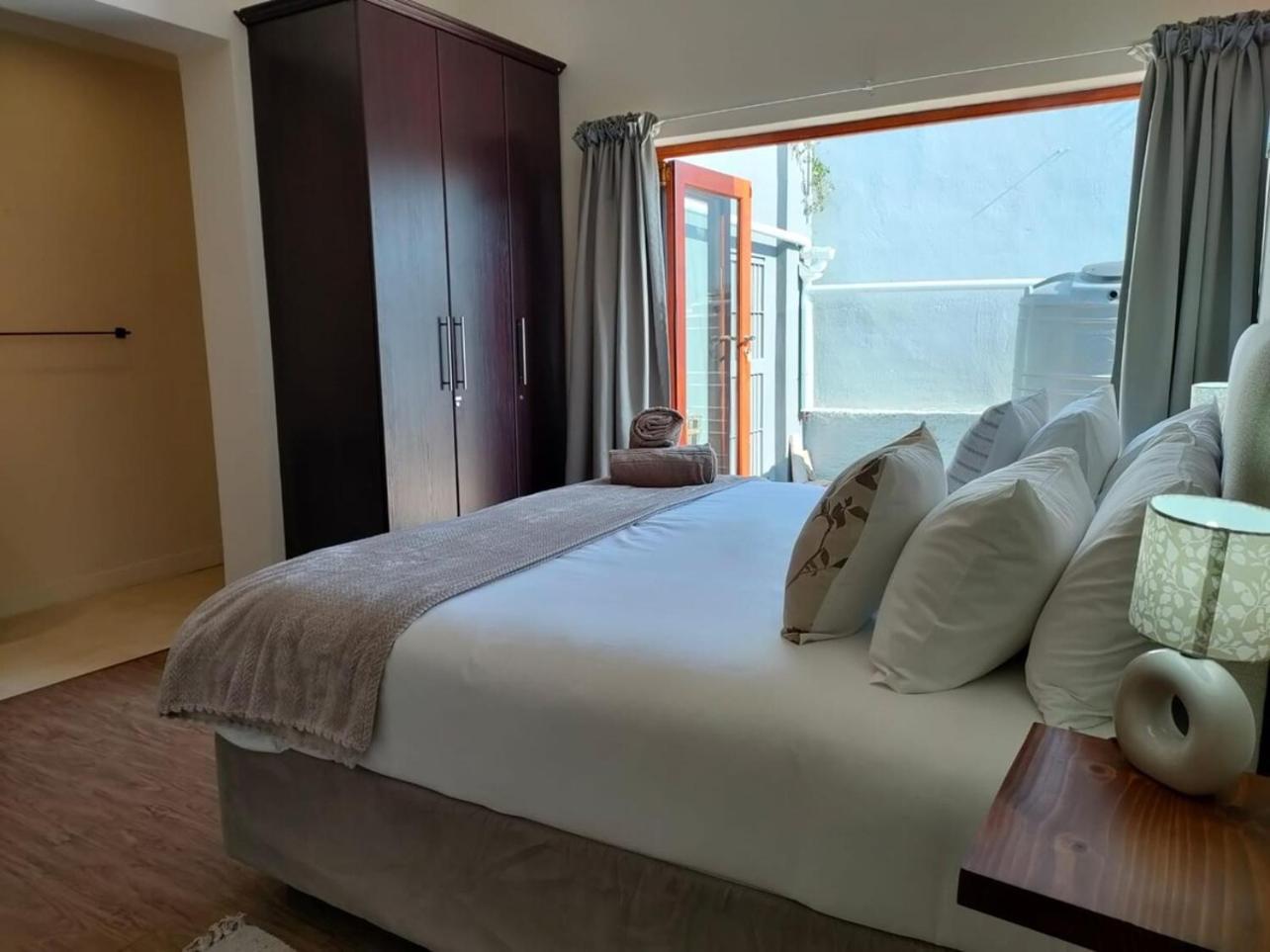 Luxury Living On Westview Villa พอร์ตเอลิซาเบธ ภายนอก รูปภาพ
