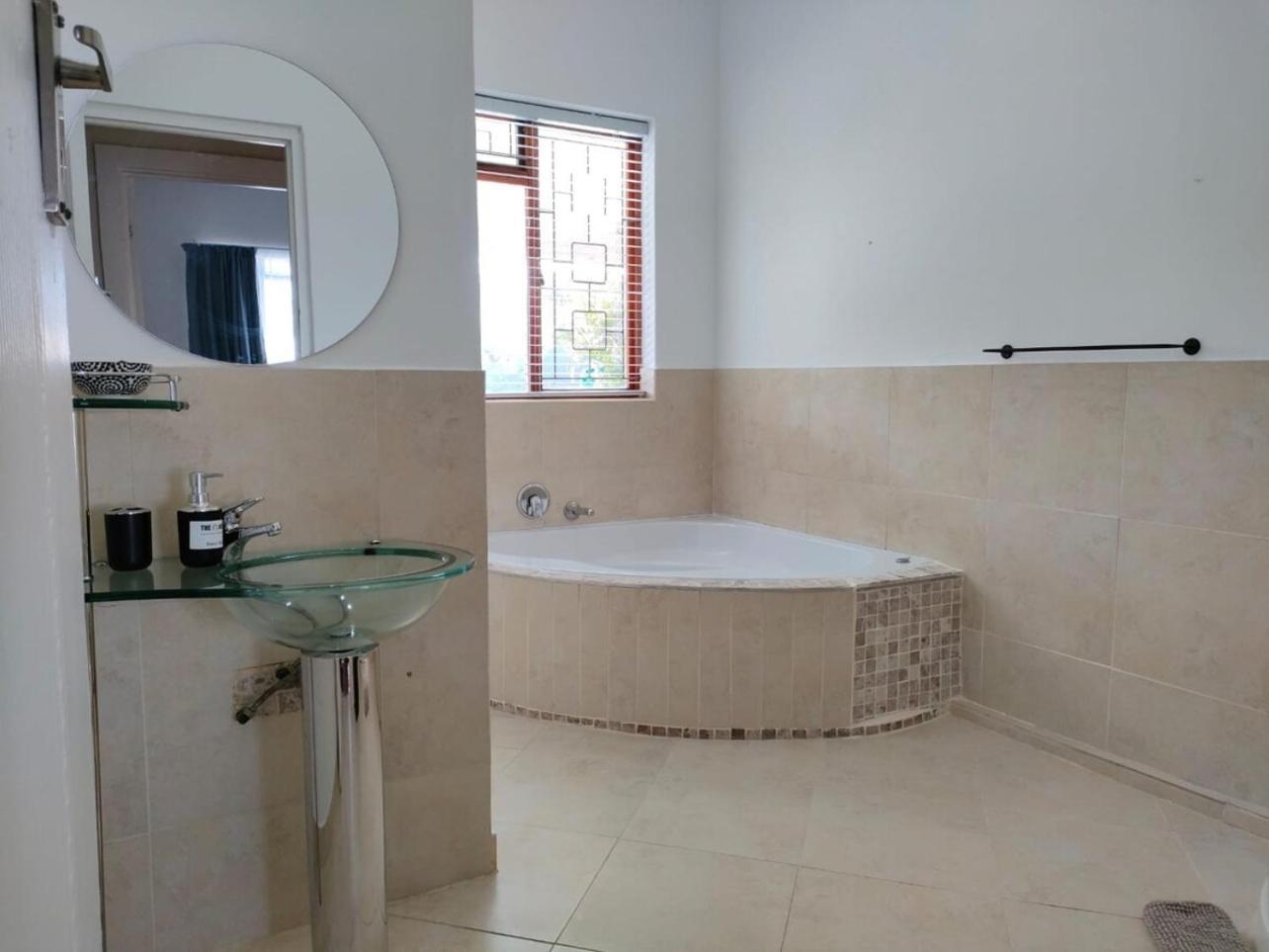 Luxury Living On Westview Villa พอร์ตเอลิซาเบธ ภายนอก รูปภาพ